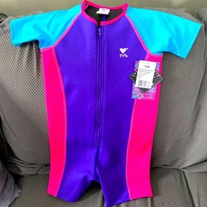 Brand new wet suit shorts for little girls sz 7/8